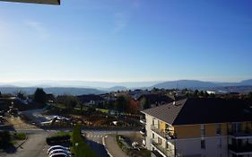 Studio Dernier Etage Avec Terrasse - Vue Montagne