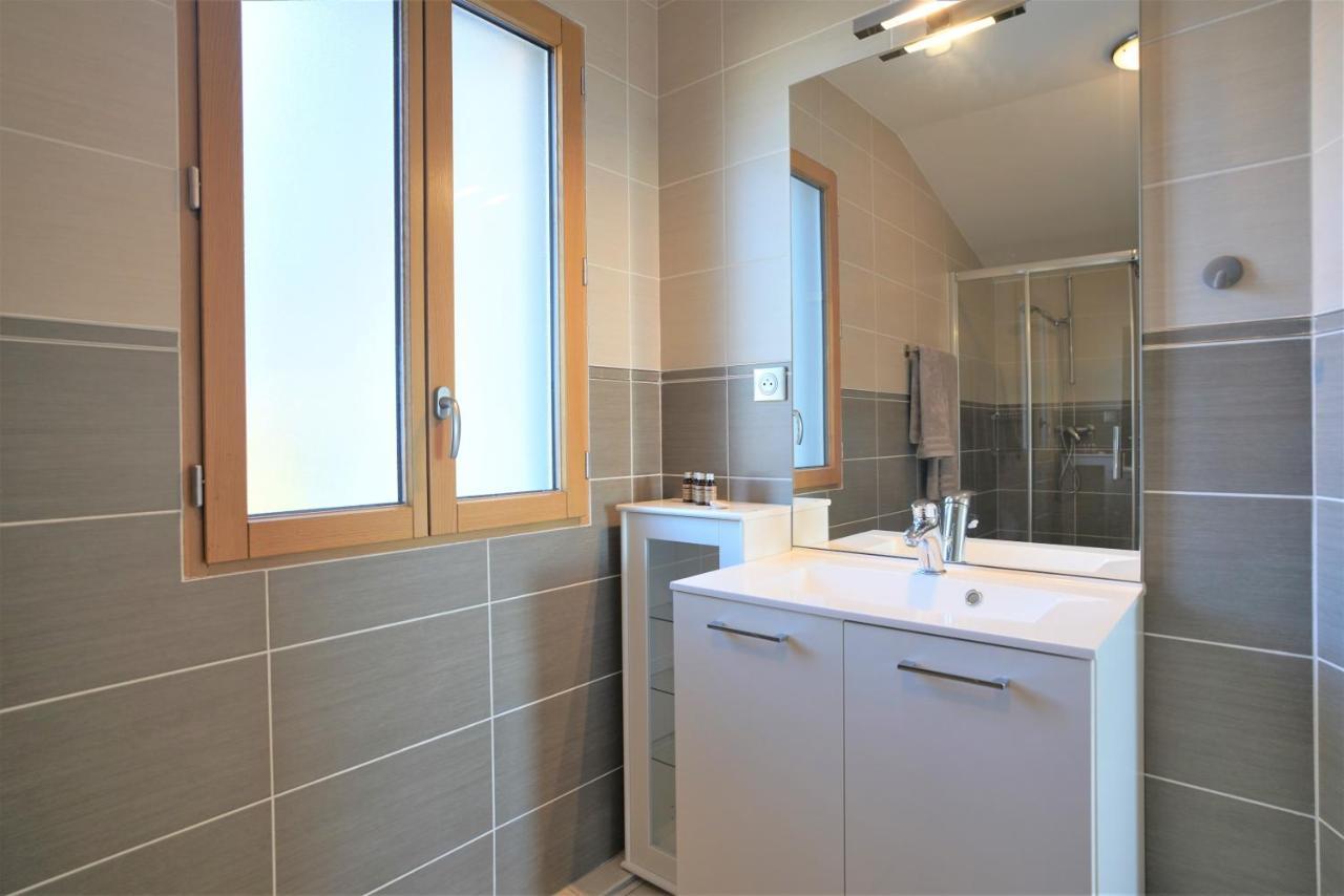 Studio Dernier Etage Avec Terrasse - Vue Montagne Cruseilles Exterior photo
